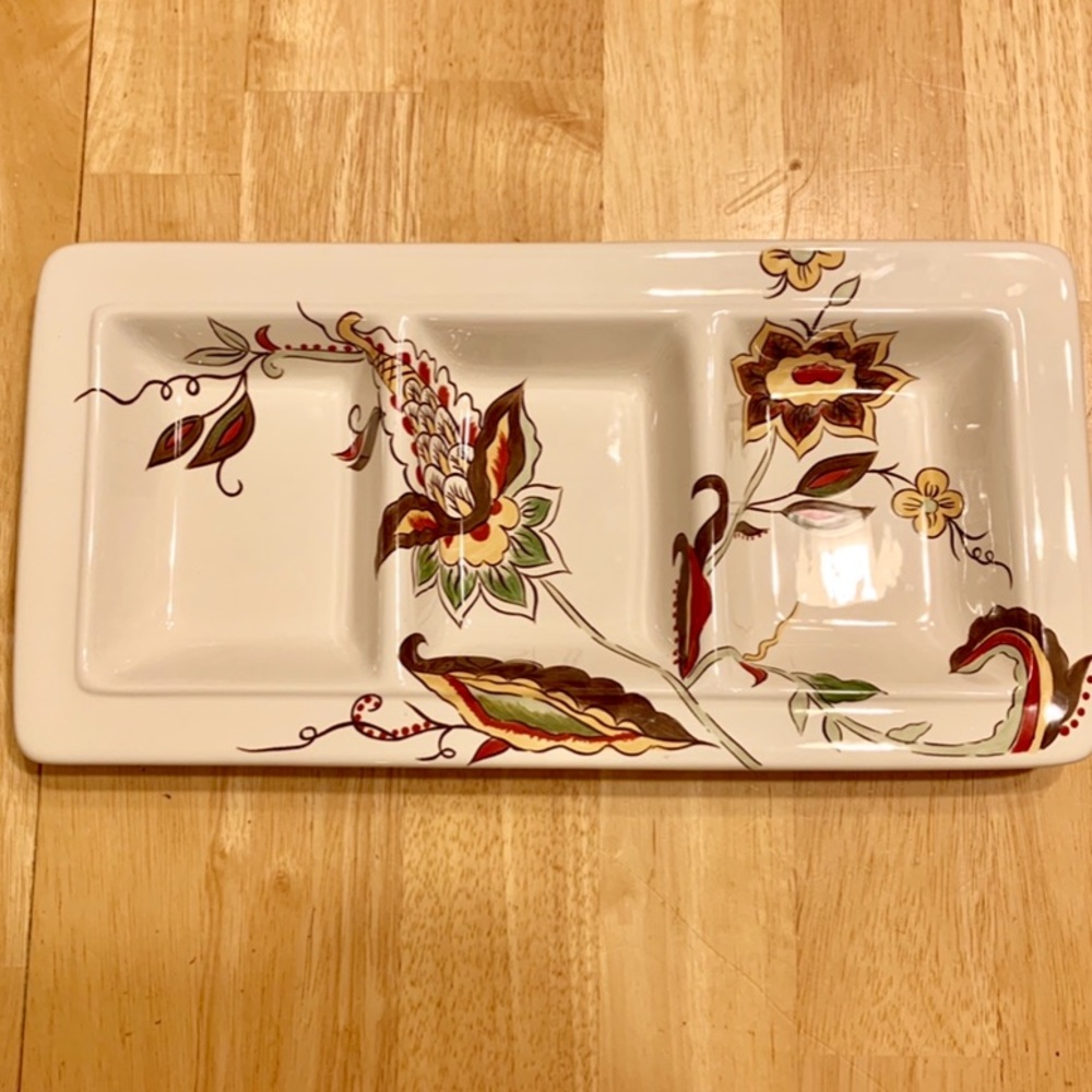 Tabletops Lifestyles Gabriella Divided Dish